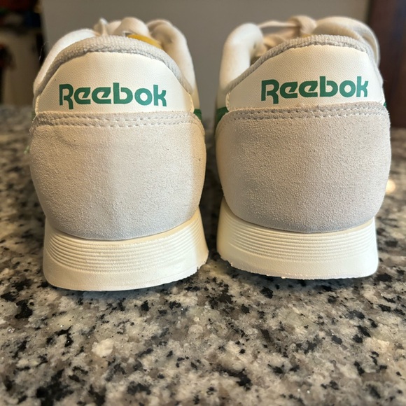 Reebok Classic NWOT - Picture 3 of 6